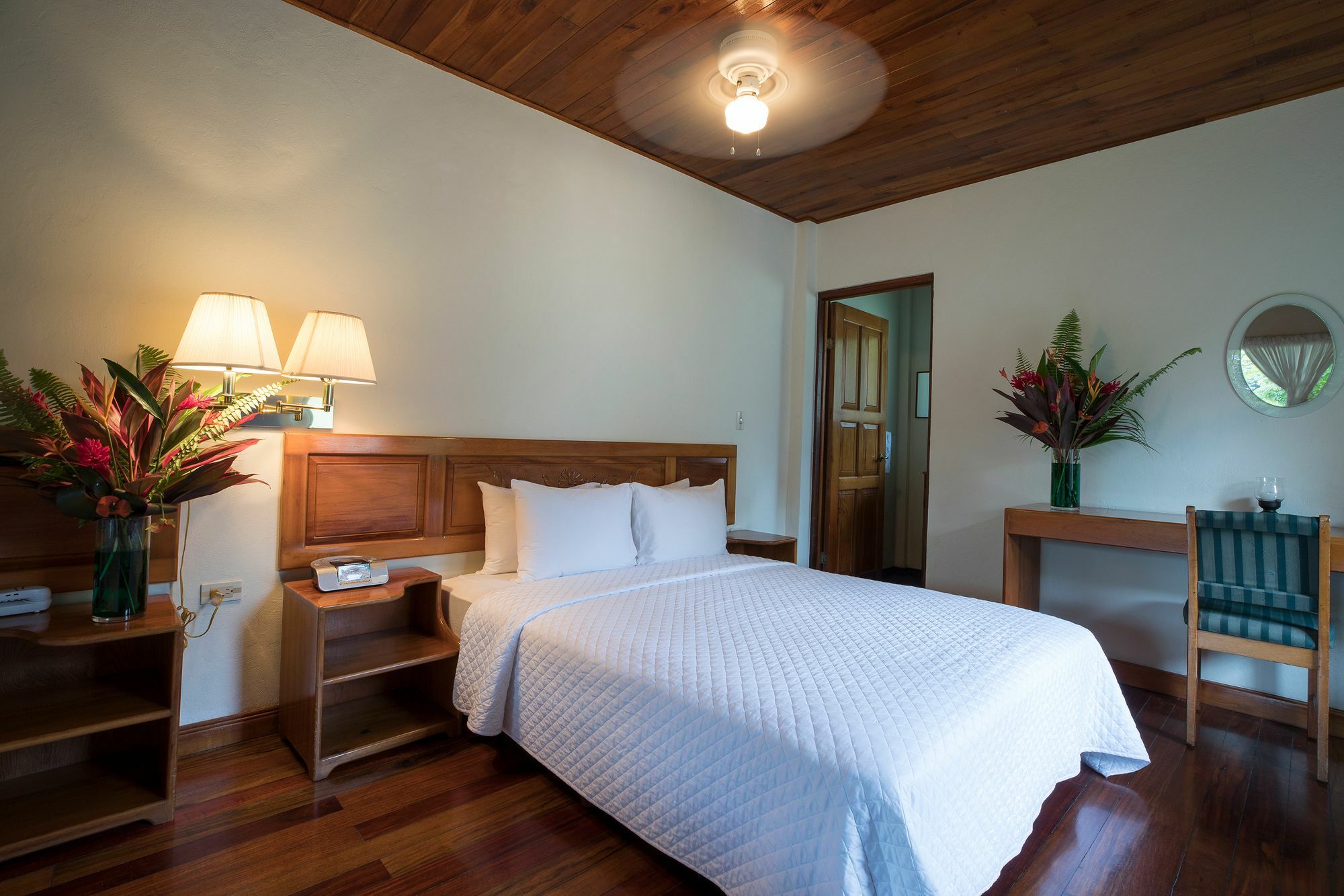 Crocodile Bay Resort Puerto Jimenez Exterior photo